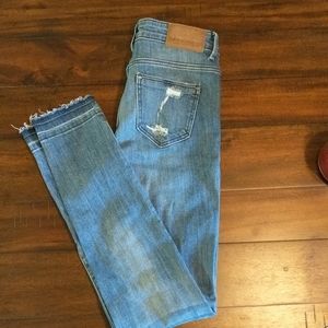 Zara Mid Rise Skinny Jeans 2